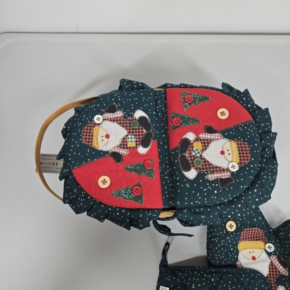 Christmas Fabric-Covered Basket Santa Buttons Pot Holder Oven Mitten Farmhouse - Picture 8 of 17